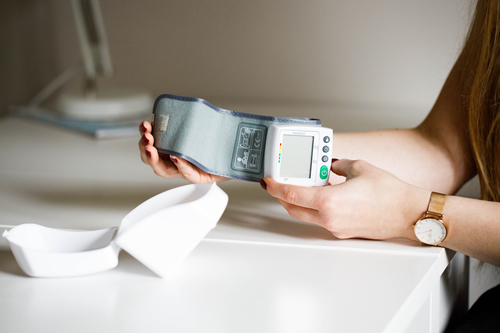 InnoGIO GIOpulse wrist blood pressure monitor GIO-660 (10)